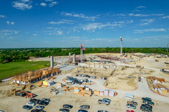 The Touchmark at Emerald Lake in McKinney, TX - Building Photo - Building Photo