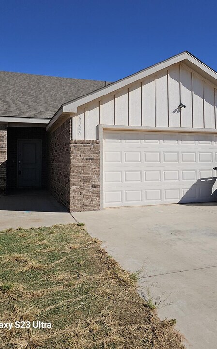 5726 Lehigh St in Lubbock, TX - Building Photo