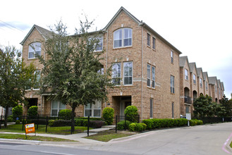 4222 Holland Ave in Dallas, TX - Building Photo - Building Photo