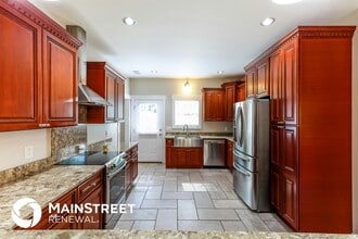 2973 Cascade Cir in Gainesville, GA - Foto de edificio - Building Photo