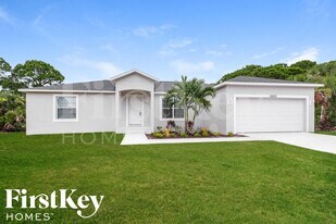 12252 Clarendon Ave in Port Charlotte, FL - Building Photo