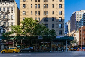 525 Third Ave in New York, NY - Building Photo - Building Photo