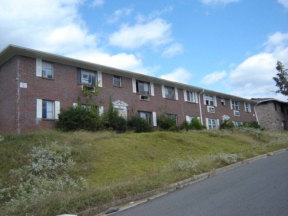 The Oaks of EastLake in Birmingham, AL - Foto de edificio