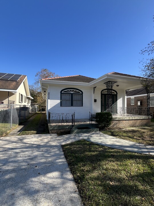 1406 Shirley Dr in New Orleans, LA - Building Photo