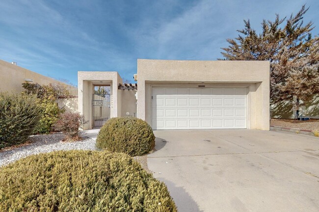property at 10513 Camino Del Oso NE