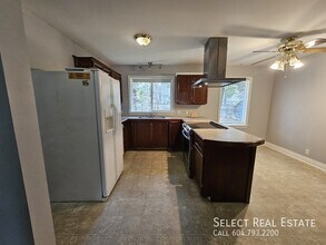 7816 Taulbut St in Mission, BC - Building Photo - Building Photo