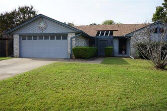 5104 El Rancho Ct in Arlington, TX - Building Photo - Building Photo