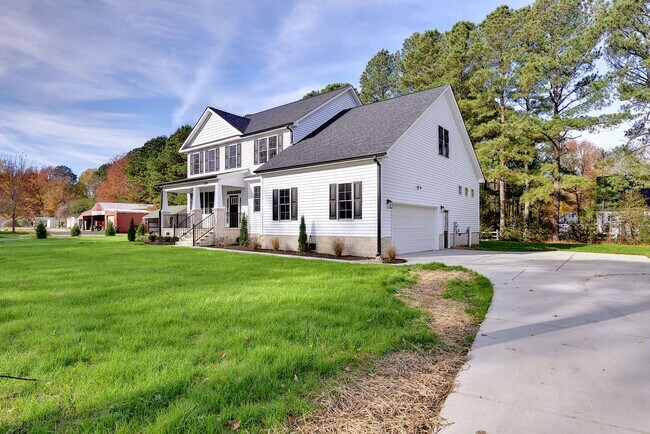 property at 718 Poquoson Ave