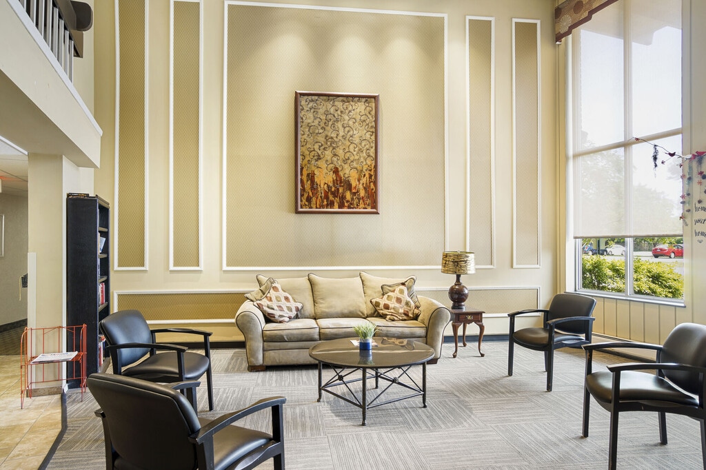 Surfside Towers Apartments in Eastlake, OH