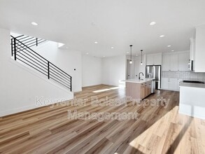 335 E Lombard Ln in Eagle, ID - Building Photo - Building Photo