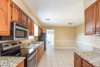 6994 Oakland Chase in Memphis, TN - Building Photo - Building Photo