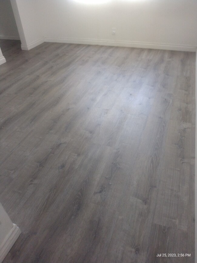 11290 Ohio Ave, Unit 01 in Los Angeles, CA - Foto de edificio - Building Photo