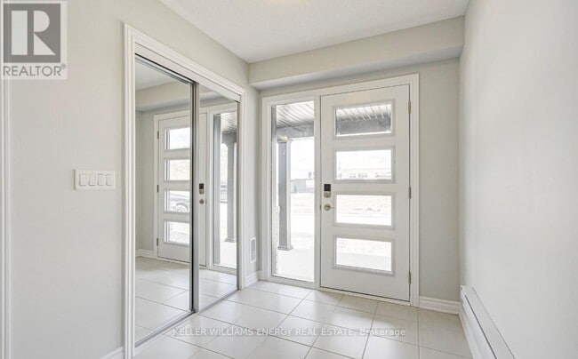 1210 Greentree Path in Oshawa, ON - Building Photo - Building Photo