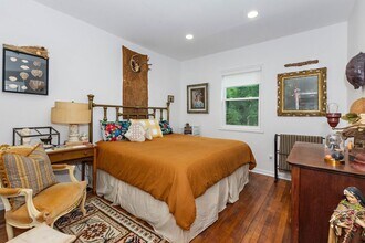 85 W Thames St in Norwich, CT - Foto de edificio - Building Photo