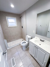 1152 Greenwich St SW in Atlanta, GA - Building Photo - Interior Photo