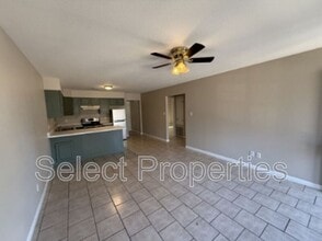 2215 Hurst Ln in Jonesboro, AR - Foto de edificio - Building Photo