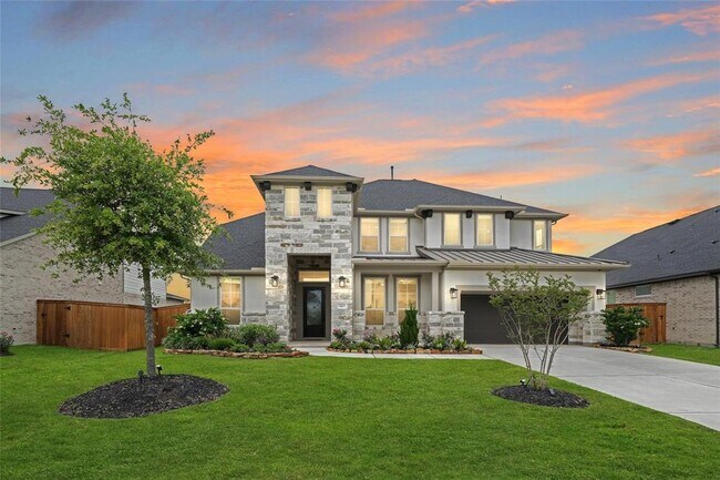 property at 413 Stratus View Ct