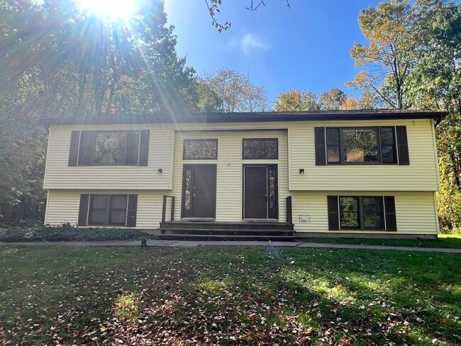property at 21 Old Amherst Rd