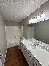 2420-2422 W Magnolia St in Rogers, AR - Building Photo - Building Photo