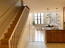 400 Massachusetts Ave NW, Unit 913 in Washington, DC - Building Photo