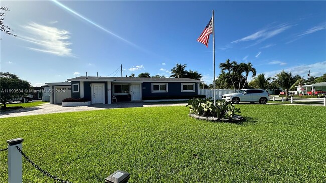 9541 Caribbean Blvd in Cutler Bay, FL - Building Photo - Building Photo