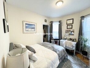 32 Edison Grn, Unit 1 in Boston, MA - Building Photo - Building Photo