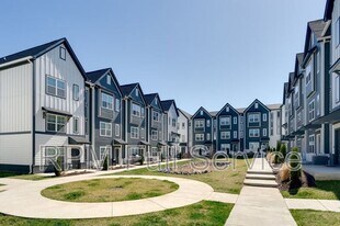 700 N Dupont Ave in Nashville, TN - Building Photo