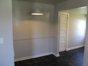 951 Wauceda Ave in Benton Harbor, MI - Building Photo - Building Photo