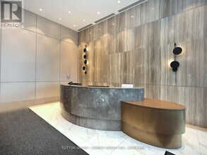 1415 Dundas St E in Oakville, ON - Building Photo - Building Photo