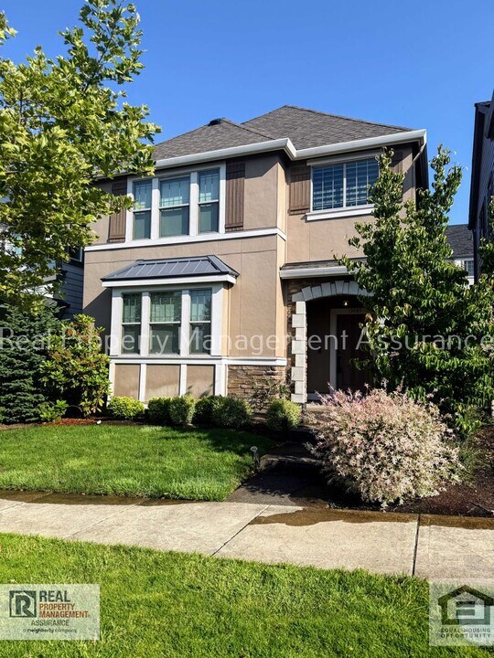 15085 NW Rossetta St in Portland, OR - Building Photo