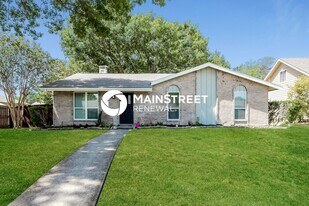 2904 Chancellor Dr in Plano, TX - Building Photo