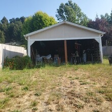 187 Ogle Ave, Unit Apt. A in Rio Dell, CA - Building Photo - Building Photo