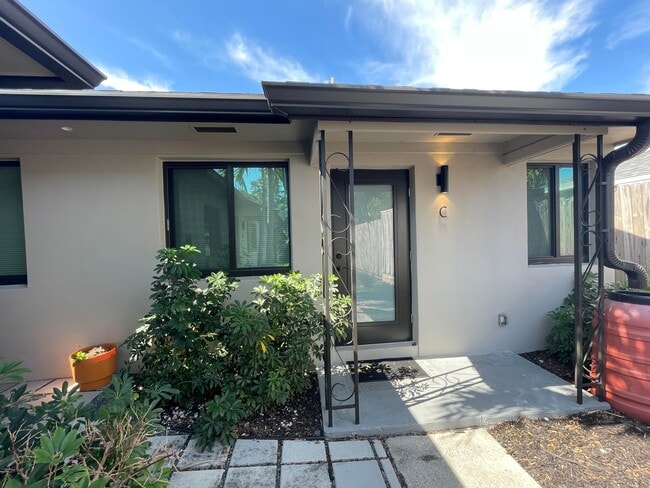 property at 927 N L St