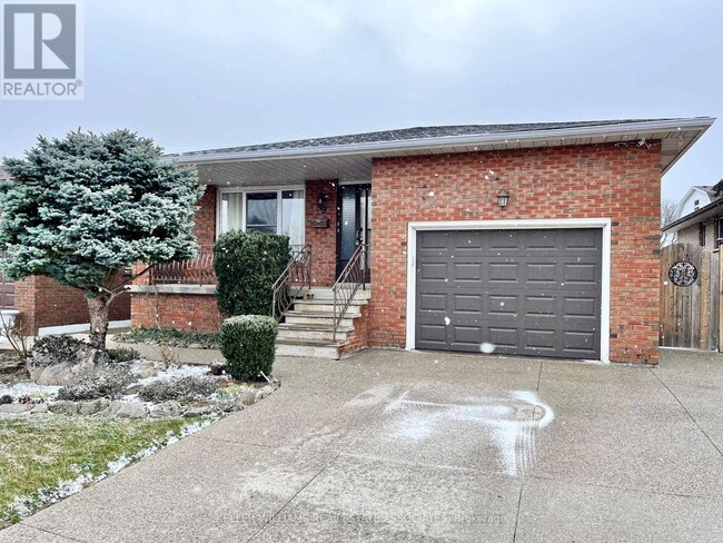 property at 39 Lisgar Ct