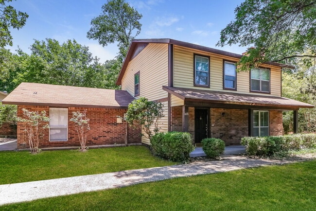 property at 1113 Heiden Ct