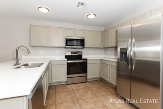 2704 E Bagdad Rd in Queen Creek, AZ - Building Photo - Building Photo
