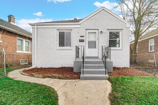 735 Porter St in Gary, IN - Building Photo