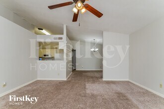 7116 Wayfarer Trail in Fort Worth, TX - Foto de edificio - Building Photo