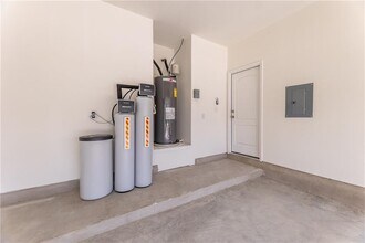 125 Drifter Ln in Jarrell, TX - Foto de edificio - Building Photo