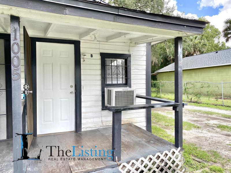 1005 Pine Ave in Sanford, FL - Building Photo