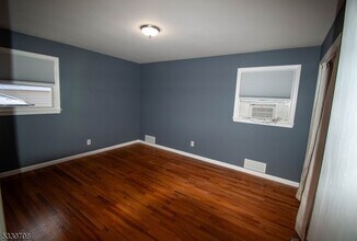 812 Niles Rd-Unit -1 in Union, NJ - Building Photo - Building Photo