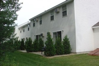 15 Skyline Dr in North Windham, CT - Building Photo - Building Photo