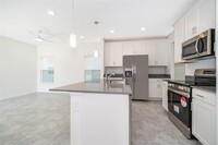 6361 Blissful St in Clermont, FL - Foto de edificio - Building Photo