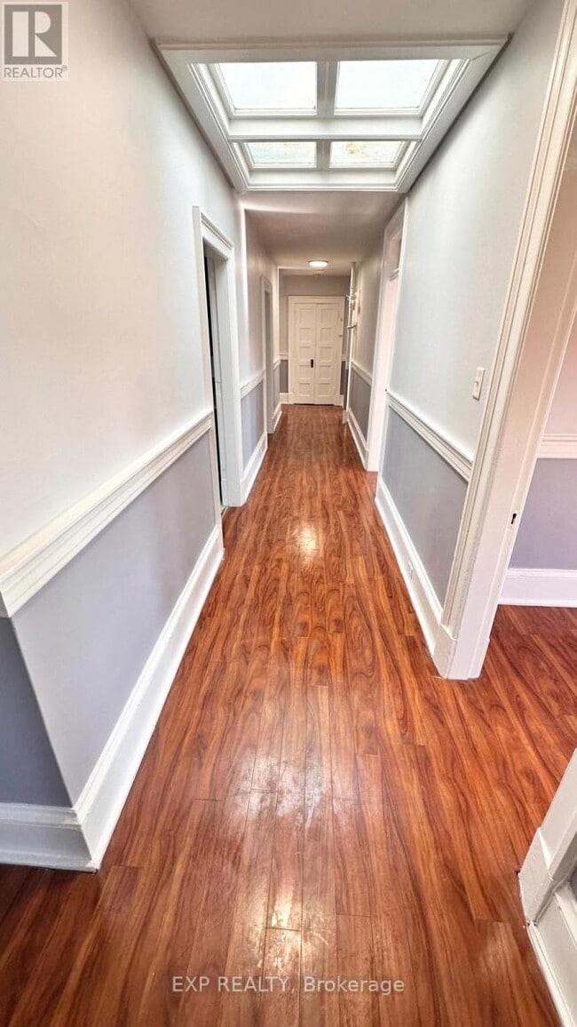 2 Russell St E in Smiths Falls, ON - Building Photo - Building Photo