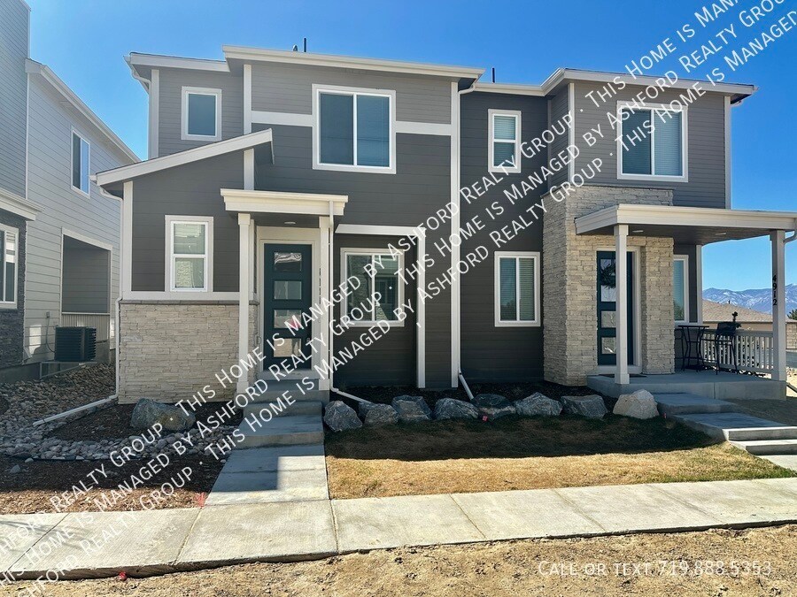 4926 Deviation Pt in Colorado Springs, CO - Building Photo