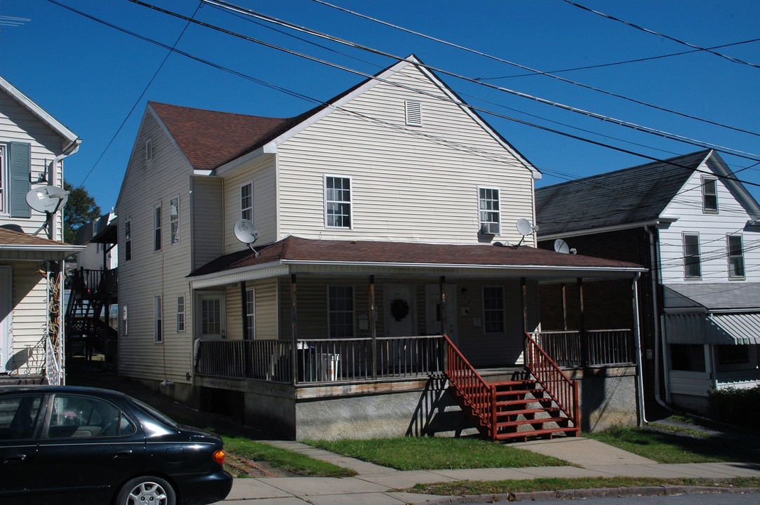 126 Gilligan St in Wilkes-Barre, PA - Foto de edificio