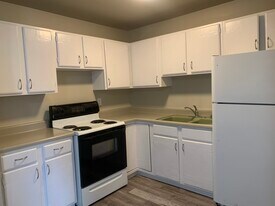 1660 Moore Ave Apartamentos