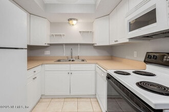6561 Mission Ct in Jacksonville, FL - Building Photo - Building Photo