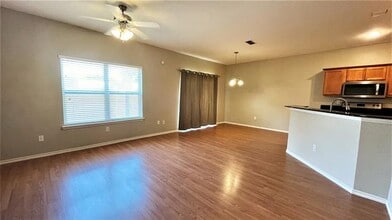 1203 Reseda Dr in Arlington, TX - Building Photo - Building Photo