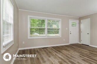 2034 Willow Rd in Greensboro, NC - Building Photo - Building Photo
